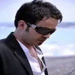 على عيني وعلى راسي
