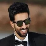 في عنيكي نور