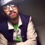 مافي احد